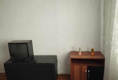Apartament cu 3 camere decomandat în Micro 3 - 6