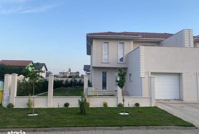 Casă cu 4 camere cu Teren 150 Mp în Central