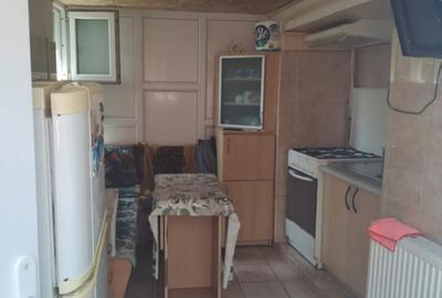 Casă cu 4 camere în Bariera Vâlcii - 7