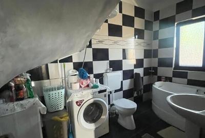 Casa tip duplex P+1+M | 200 mp utili | Curte 300 mp | 5 min. Bucuresti - 6