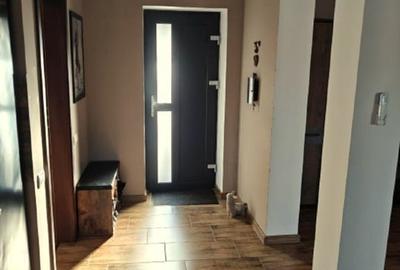 Vand casa individuala, parte dintr-un duplex - 5