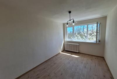 Apartament cu 2 camere semidecomandat, mobilat în Pajura - 5