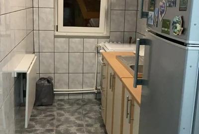 Apartament de vanzare cu 3 camere - 1