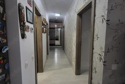 Apartament cu 3 camere decomandat în Central - 4