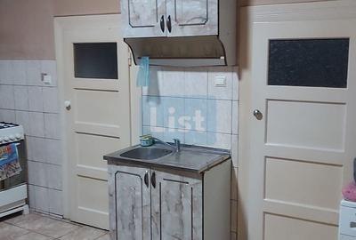 Casă cu 3 camere cu Canalizare în Central - 11