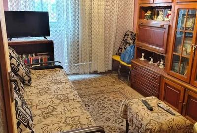 Apartament 3 camere 73mp, 2 bai, 2 balcoane, etaj 6, zona str. 21 Decembrie - 4