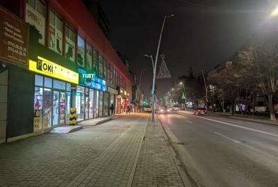 Spațiu comercial, de 60 mp, în Central - 6