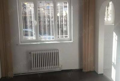 Spre inchiriere spatiu comercial ultracentral, Arad, zona Podgoria - 1