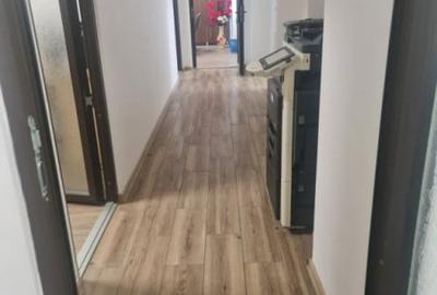 Spațiu comercial, de 133 mp, în Central - 11