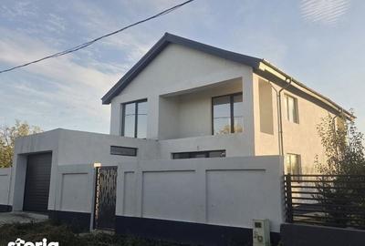 Casă cu 4 camere cu Teren 245 Mp în Costești - 1