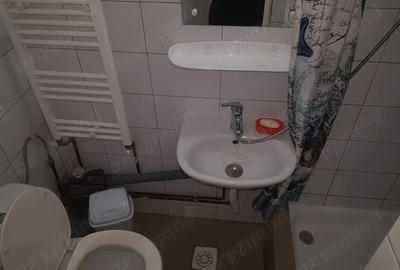 PF Apartament cu 1 camera zona Podul de Fier - 1