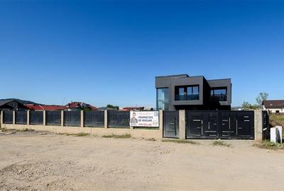 Casa noua in Harman, cu arhitectura moderna si spatii vitrate - 1