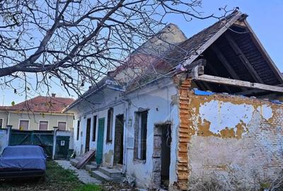 Casă cu 3 camere cu Canalizare în Central - 11
