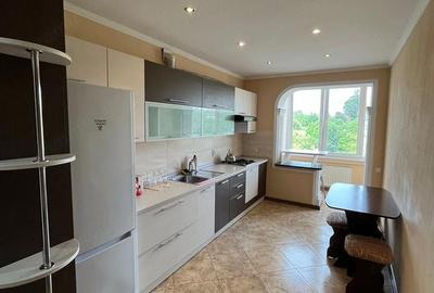 Garsonieră decomandată în 13 Septembrie