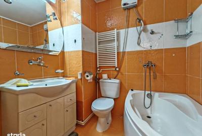 Spațiu comercial, de 63 mp, în Năvodari Tabără - 1