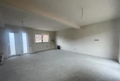 Casă cu 4 camere cu Teren 400 Mp în Central - 12