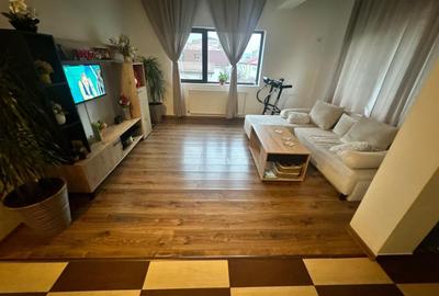 Apartament cu 3 camere decomandat, mobilat în Central - 2