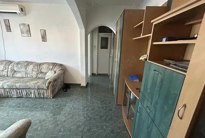 Vand apart.4 cam.st.117 mp,situat in Aradul-Nou,et.1 din 4,cu termoteca - 2