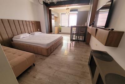 Garsonieră decomandată, mobilată în Mamaia-Sat