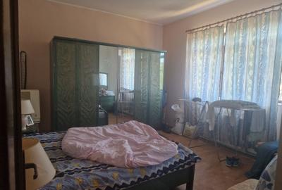 Casă cu 3 camere în Nazarcea