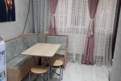 Apartament cu 3 camere decomandat în 1 Mai - 5