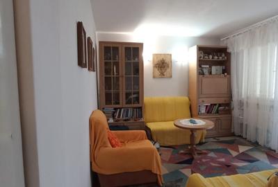 Apartament cu 3 camere decomandat în Est - 2
