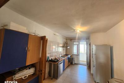 Apartament cu 5 camere decomandat în Craiovei - 15