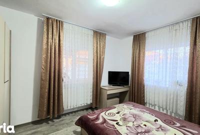 Casă cu 5 camere decomandat cu Teren 1487 Mp în Central - 12