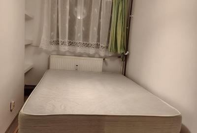 Eroii Revolutiei, doua minute metrou - 10