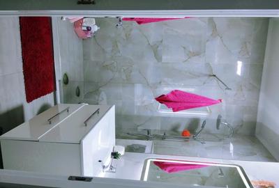 Garsonieră decomandată în Central - 2