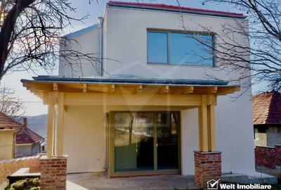 Casa premium, Dambul Rotund, vedere peste oras - 3