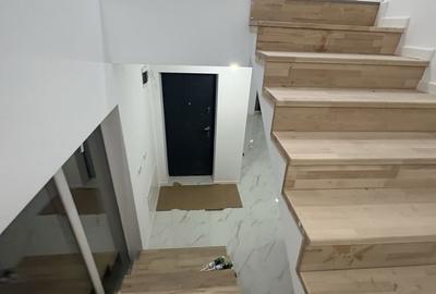 Casă cu 4 camere în Ișalnița - 2