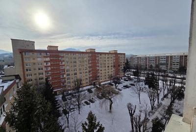 Apartament Victoriei direct proprietar etaj 7 din 8. Luminos lift nou. - 1