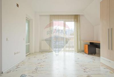 Casă cu 5 camere cu Teren 530 Mp în Central - 29