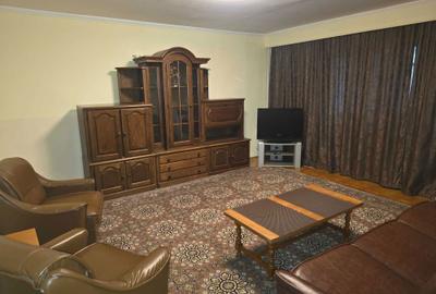 Apartament cu 2 camere decomandat în Frații Golești - 10