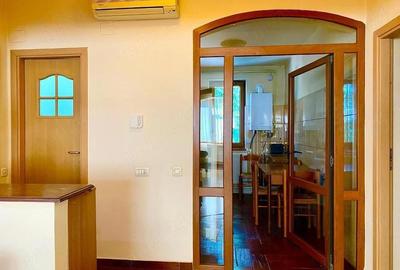 Apartament cu 4 camere decomandat, mobilat în Central - 1