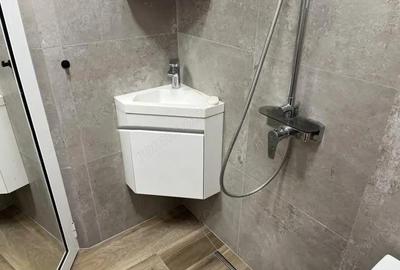 Garsoniera de inchiriat in zona Piata Romana Garsoniera de inchiriat in zona Piata Romana - 4