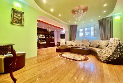 Urgent/Vânzare Casa/Vila, 4+ camere, teren 346 mp,  Targoviste, zona Micro 4 - 3