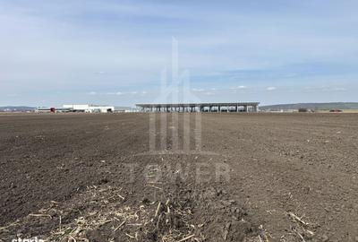 Spațiu comercial, în Vest