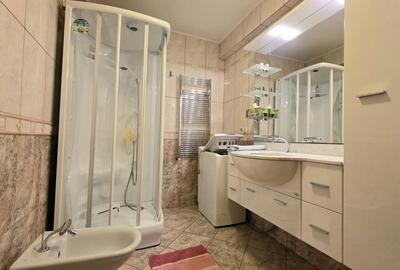 Apartament cu 3 camere semidecomandat, mobilat în Central - 11