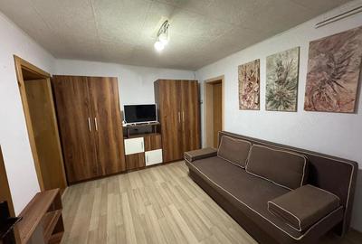 Casă cu 3 camere cu Teren 276 Mp în Central - 2