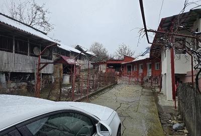 Casă cu 3 camere cu Teren 1312 Mp în Central - 2