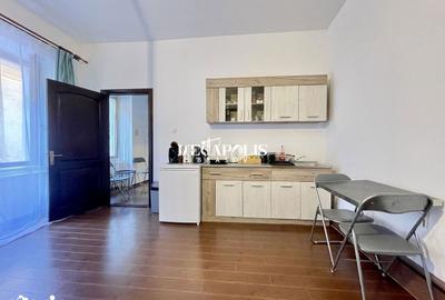 Apartament cu 2 camere decomandat în Centrul Istoric