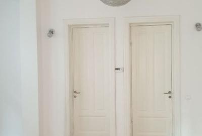 Apartament cu 6 camere în Capitale - 3