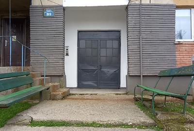 Apartament cu 3 camere decomandat în Central - 2