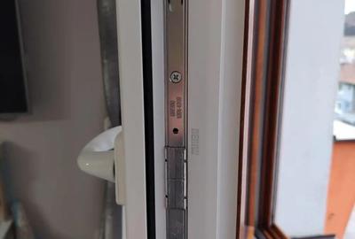 Apartament cu 3 camere decomandat în Central - 3