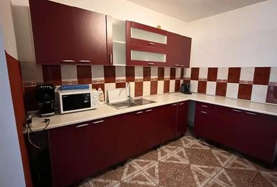Apartament cu 3 camere decomandat în Între Lacuri - 2