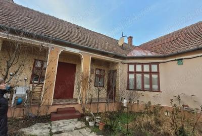 Casa de vanzare