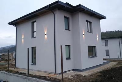 Casă individuală cu 4 camere cu Canalizare în Popas Păcurari - 1