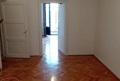 Apartament cu 2 camere semidecomandat în Barbu Văcărescu - 1